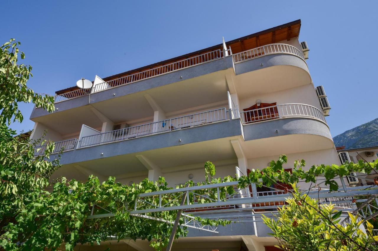 Apartmani Mate Makarska Exterior foto